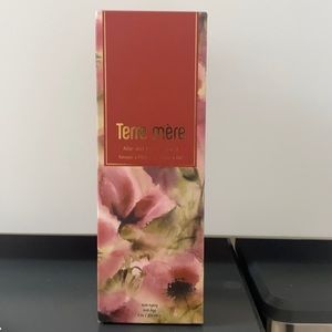 Terre mere’ Aloe and Teatree toner - New in Box